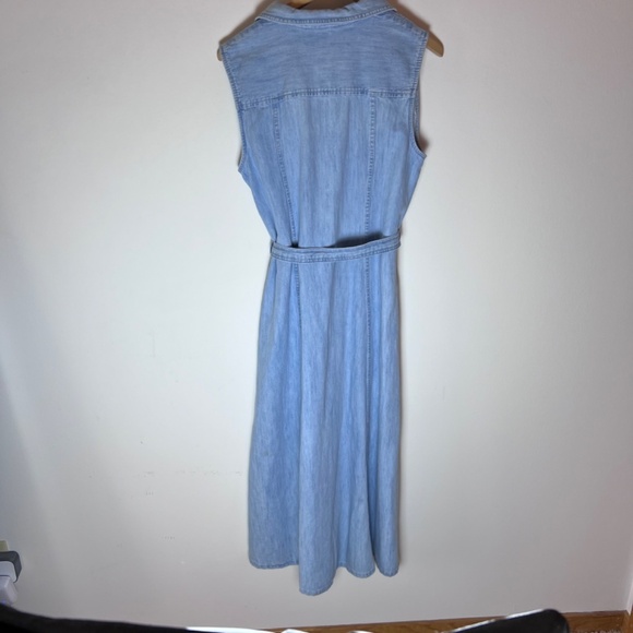 Tommy Hilfiger Denim Maxi Dress Belted Button Down Size 10 Light Wash Sleeveless - Picture 6 of 10